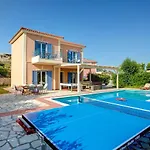 Skala Beachview By Villa Spathíon